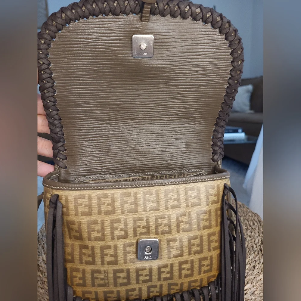 🔥SOLD🔥Authentic Fendi Boho Fringe Handbag louis vuitton boho bag - Picture 6 of 16